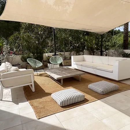Can Tinat Villa *